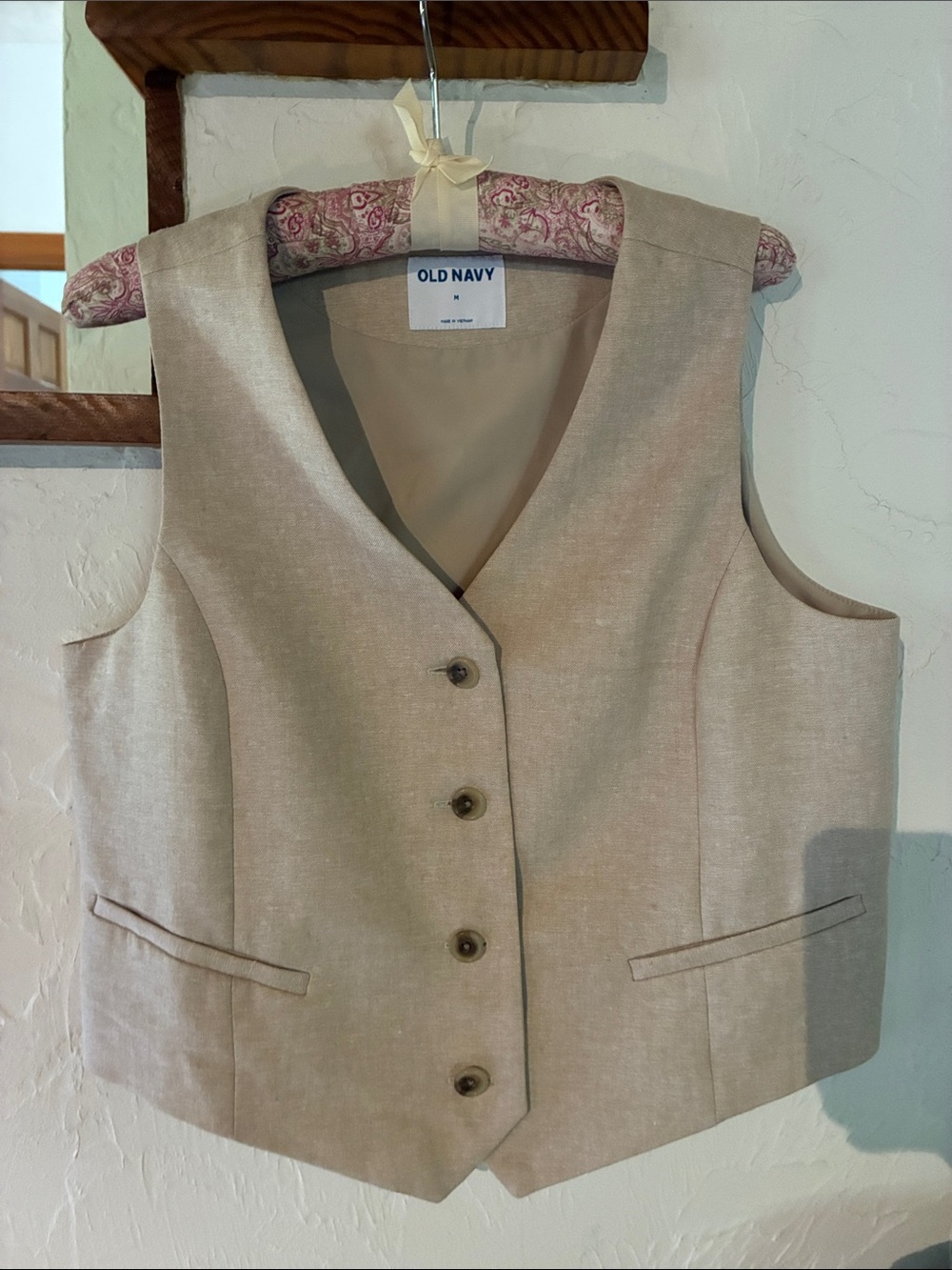 Old Navy Neutral Beige Linen-Blend Vest